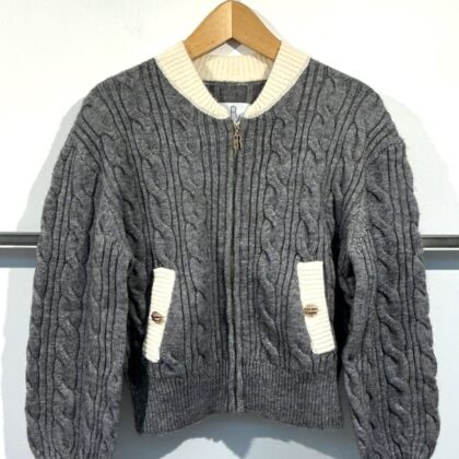 Francomina – Superweiche Strickjacke mit Zopfmuster