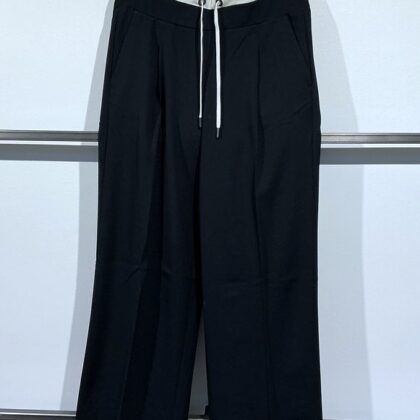 monari - Marineblaue Straight-Leg-Hose mit farblich abgesetztem Bund und Tunnelzug