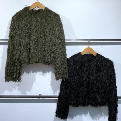 Oui - Kuschelige Jacke in Federnoptik