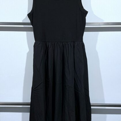 Oui - Ärmelloses Kleid mit Tanktop-Oberteil und weitem Rock