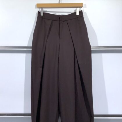 Oui - Bundfaltenhose in Schokoladenfarbe